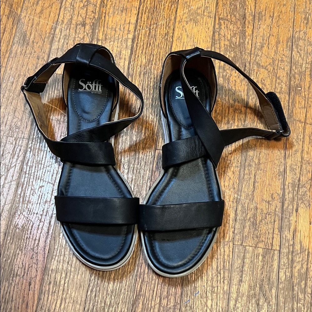 Sofft Reston Criss Cross Ankle Sandal Size 11